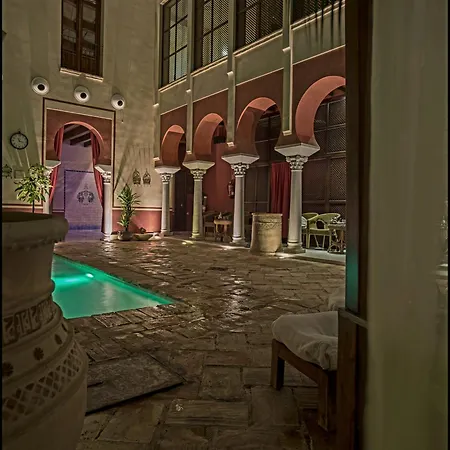 Hospederia Banos Arabes De 4*