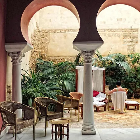 Hospederia Banos Arabes De 4*