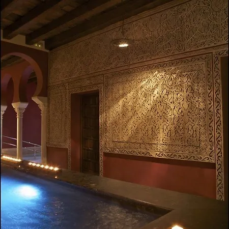 Guest house Hospederia Banos Arabes De 3*